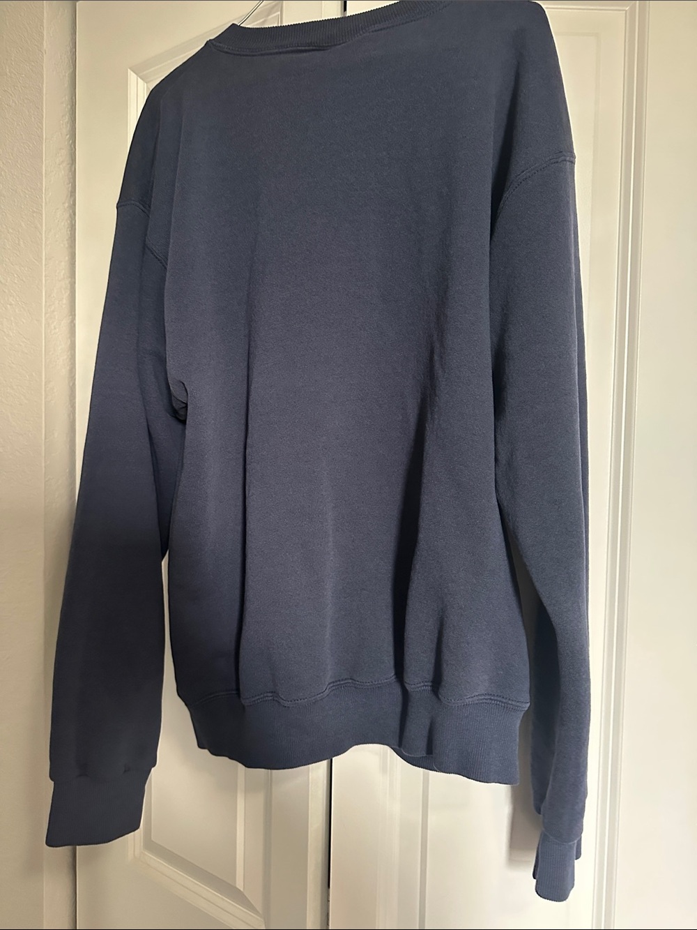 Cleveland Indians Navy Crewneck Sweatshirt - Picture 3 of 3